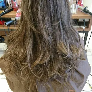 ロング カラー ヘアアレンジ EARTH所沢店長 髪質改善 岡本 勇人のヘアスタイル