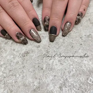 ネイル 松井 亜由美のネイルデザイン