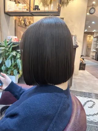 ショート カラー ぱる/透明感カラー パーマ/カットのヘアスタイル