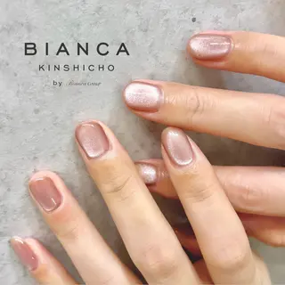 ネイル One’Ness Nana🤍のネイルデザイン