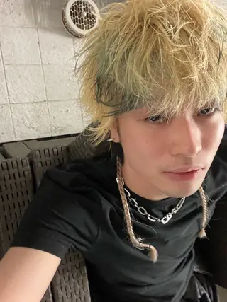 ショート カラー メンズ ハイトーン特化/渋谷 ⚡️コースケ⚡️のヘアスタイル