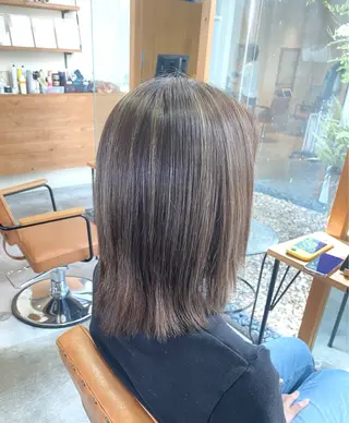 ミディアム 酸性ストレート/ブリ ーチなしWカラー河本のヘアスタイル