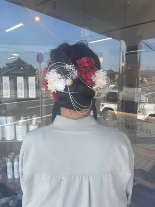 ミディアム ヘアアレンジ マキノ キョウカのヘアスタイル