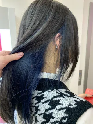 ミディアム カラー ヘアアレンジ ﾚｲﾔｰ🩵透明感 ೀユイ🌙のヘアスタイル