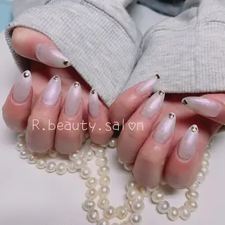 ネイル R.beauty サロンのネイルデザイン