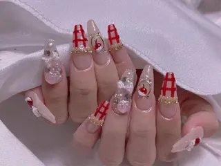 ネイル 長さ出し専門店 RIRIのネイルデザイン