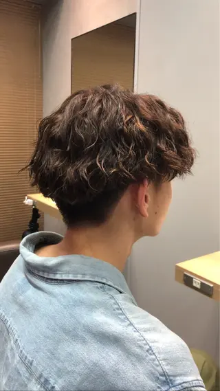 パーマ メンズ 🎀縮毛矯正.暗髪 .艶髪🩶ちひろのヘアスタイル