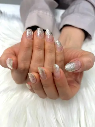 ネイル SHIORI ⭐︎のネイルデザイン