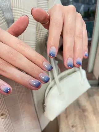 ネイル はばすみれ🎀ﾈｲﾙ 光ﾌｪｲｼｬﾙ ﾍｱのネイルデザイン