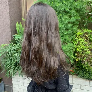 ロング カラー 堤 麻衣子のヘアスタイル
