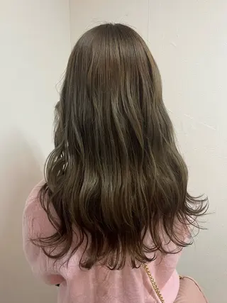 セミロング alu yuinaのヘアスタイル