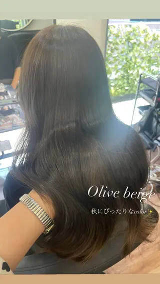 ロング レイヤーカット、 大人可愛い　中村美羅のヘアスタイル