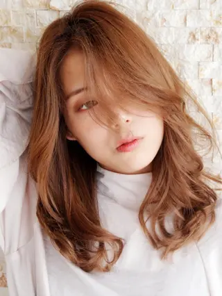セミロング パーマ ヘアアレンジ CALMHAIR 五十實淳のヘアスタイル