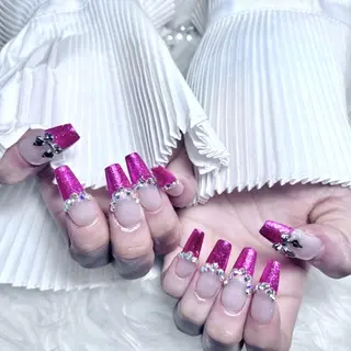 ネイル RAFFINE haru🦋🩵のネイルデザイン