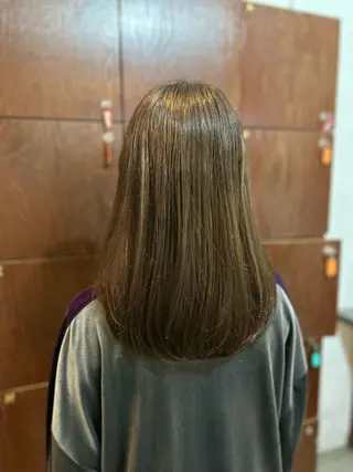 セミロング 💜ひな💜縮毛矯正 /透明感/韓国ヘアのヘアスタイル