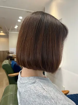 ミディアム 小鴨 美佳のヘアスタイル
