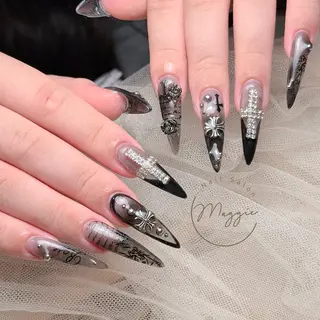 ネイル Maggie Nail🦩のネイルデザイン
