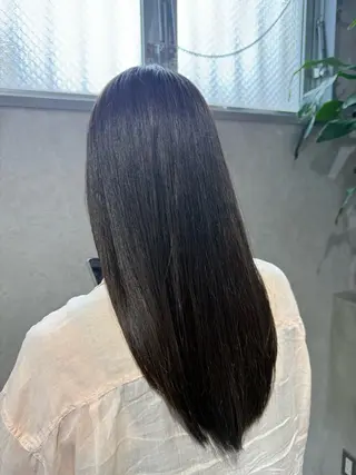 ロング qpulaあいみ 透明感カラーのヘアスタイル