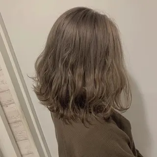 ショート カラー Maya川越/ エクステ/ハイトーンのヘアスタイル
