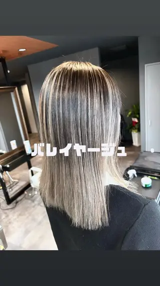 ミディアム カラー 𝑬𝑰𝑲𝑰/ 金沢駅西口店のヘアスタイル