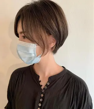 ショート カラー ノサカ ミワコのヘアスタイル