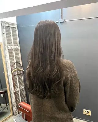 ロング カラー 暗髪とオリーブ🌿 渡辺拓人のヘアスタイル