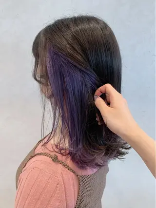 ミディアム カラー ヘアアレンジ ayumi🌈 インナーカラー🌈のヘアスタイル