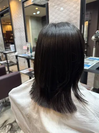 ミディアム 東 公桂のヘアスタイル