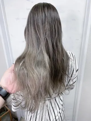 ロング カラー BOX mico.のヘアスタイル