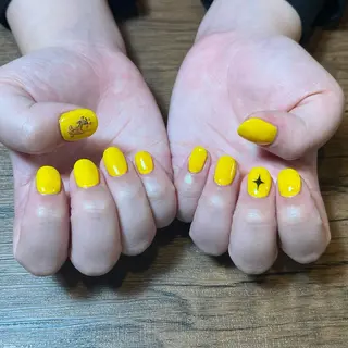 ネイル HENRIETTA NAILSALONのネイルデザイン