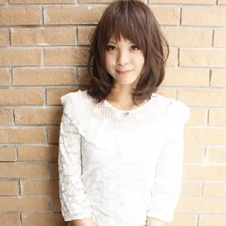 ミディアム カラー パーマ tuuli トゥーリのヘアスタイル