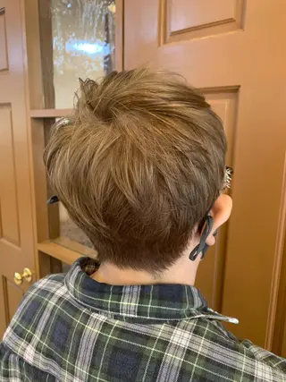 ショート カラー 髪質改善✨縮毛矯正 美髪担当・大西真奈のヘアスタイル