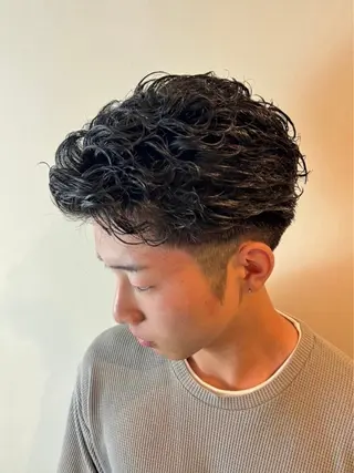 ミディアム まえひら じおんのヘアスタイル