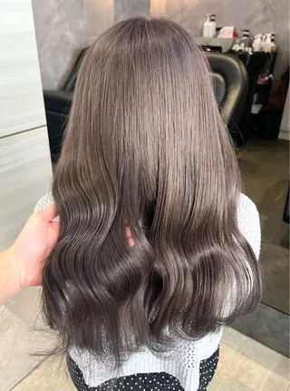 セミロング カラー 🤍あみ🤍暗髪オリ ーブ特化🌿髪質改善のヘアスタイル