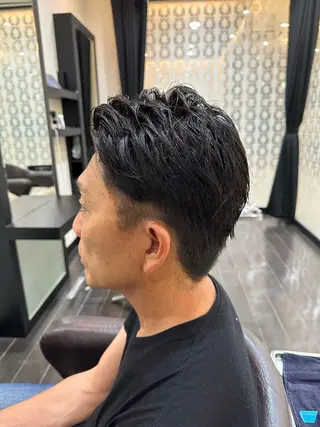 カラー メンズ 神田 一瑳のヘアスタイル