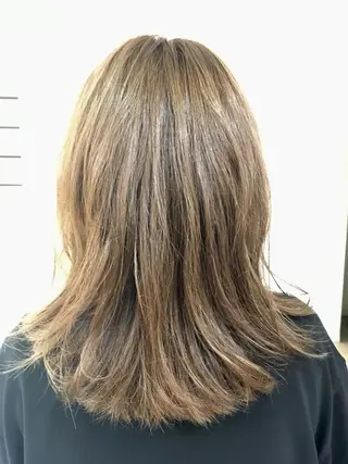 セミロング カラー 傷んだ髪をサラサラに 曲がる縮毛矯正◎高岡のヘアスタイル