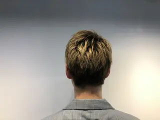 ミディアム 刈り上げの あおきさんのヘアスタイル