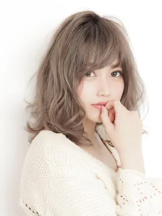 ミディアム 髪質改善カラー🫧＆ レイヤー🕊古川のヘアスタイル