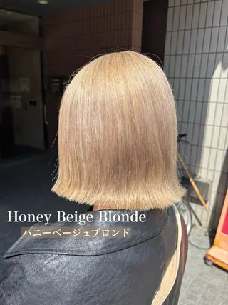 ショート 🍒ブリーチカラー 🍊暖水 まりあのヘアスタイル