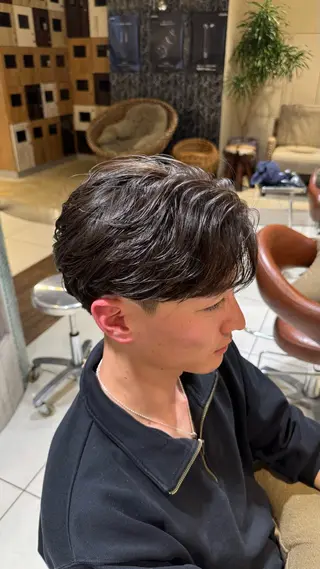 ショート カラー パーマ ヘアアレンジ メンズ 新宿のパーマ職人/ メンズパーマ/石見のヘアスタイル