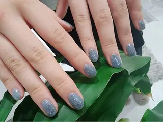 ミディアム yuki ⌇ リザボーテ八王子店のネイルデザイン