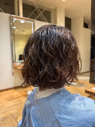 ミディアム パーマ ショートカット／ 明千（ミチ）のヘアスタイル