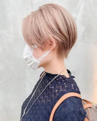 ショート カラー Flamme Annaのヘアスタイル