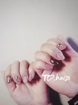 ミディアム めぐみのネイルサロン スタッフ練習のネイルデザイン