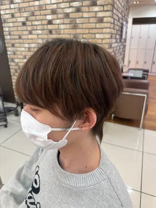 メンズ メンズ特化シャドウパ ーマラウンドマッシュのヘアスタイル