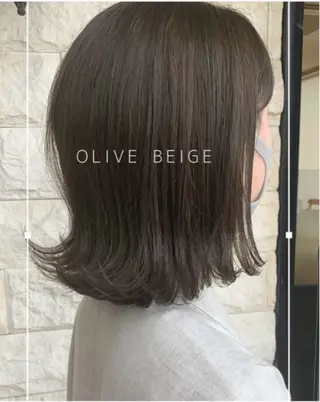 ミディアム カラー 梶川 利央奈のヘアスタイル