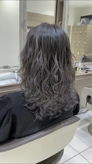 セミロング カラー ヘアアレンジ 小白井 由美のヘアスタイル