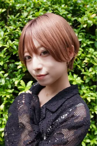 ショート カラー 辻口 俊のヘアスタイル