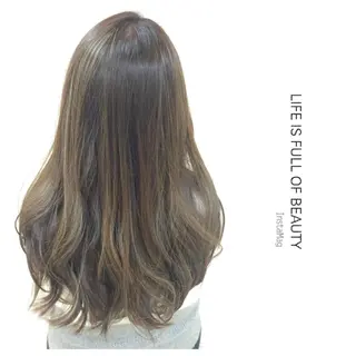 セミロング ロング カラー Lyhair🦊🎀 AKIのヘアスタイル