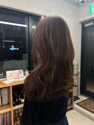 ロング サカモト ナオミのヘアスタイル